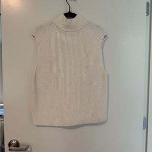 Abercrombie & Fitch Sleeveless turtleneck Sweater cream XS